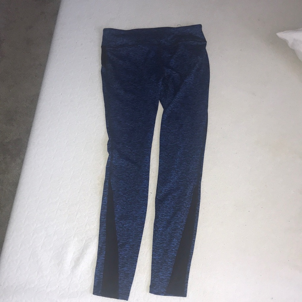 Blue leggings